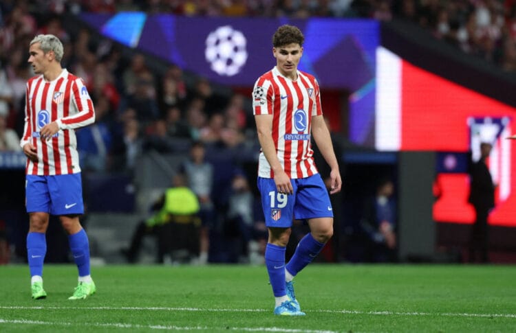 Barcelona Tak Masuk Perhitungan Atletico Madrid soal Julian Alvarez