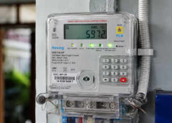 Infografis rincian tarif listrik PLN per kWh September 2026 untuk semua golongan pelanggan di Indonesia - BulatanTimes