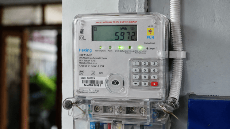 Infografis rincian tarif listrik PLN per kWh September 2026 untuk semua golongan pelanggan di Indonesia - BulatanTimes