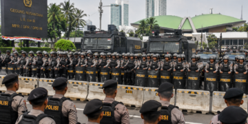 Polisi Kerahkan 18.504 Personel Amankan Demo