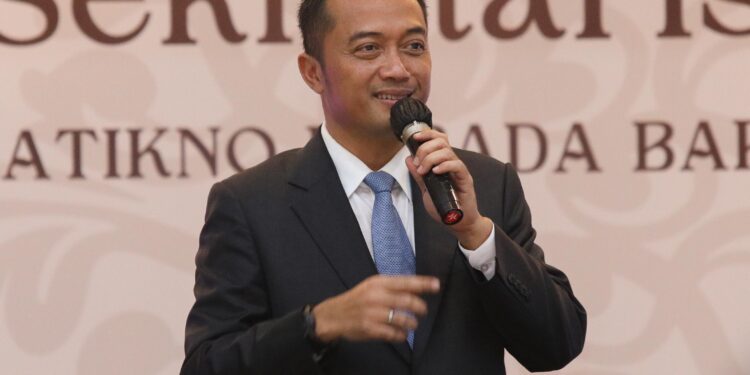 Istana Bantah Haji Isam Jadi Koordinator Utama Pemadaman Karhutla