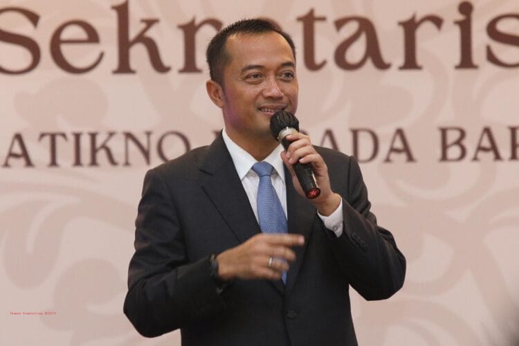 Istana Bantah Haji Isam Jadi Koordinator Utama Pemadaman Karhutla