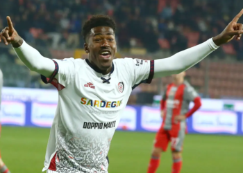 Striker Cagliari Yael Trepy Koma Usai Pingsan di Kolam Renang