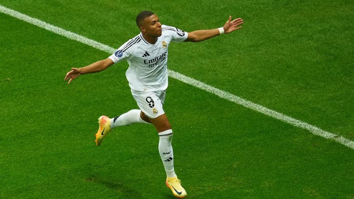 Kylian Mbappe merayakan gol bersama Real Madrid