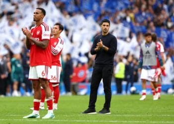 Mikel Arteta bersama para pemain Arsenal