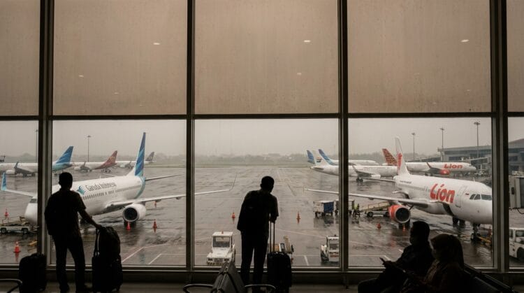 Erupsi Anak Krakatau Ganggu 209 Penerbangan di Soetta