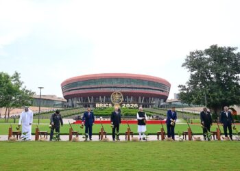 Prabowo Tanam Pohon Banyan