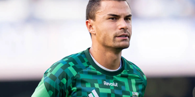 Emil Audero ke Rayo Vallecano