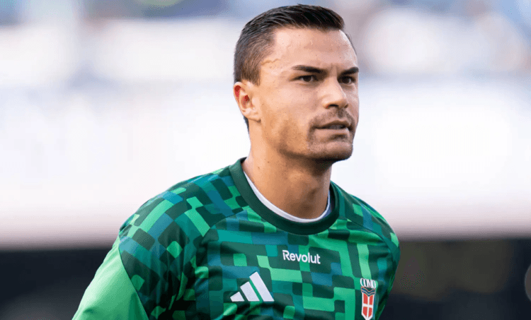 Emil Audero ke Rayo Vallecano