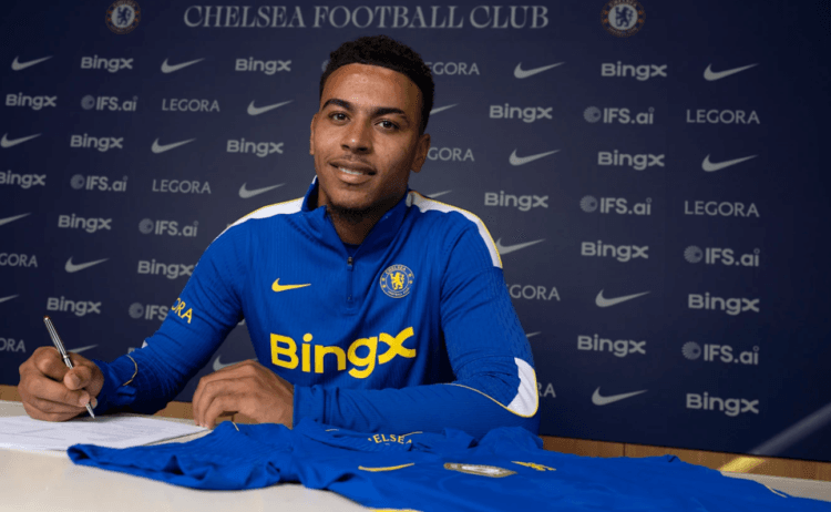 The Blues sukses memboyong penyerang Morgan Rogers dari Aston Villa