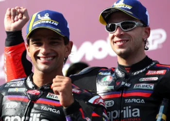 Jorge Martin dan Marco Bezzecchi bersama Aprilia Racing