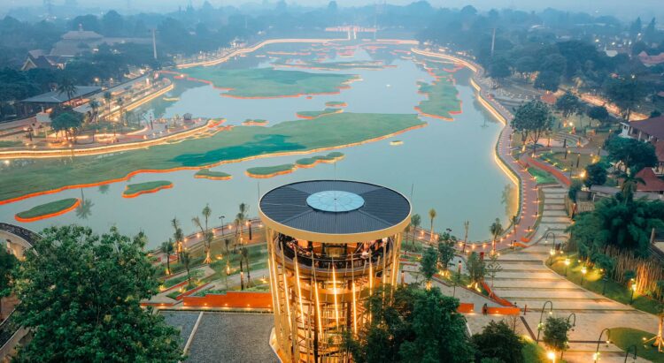Pemandangan kawasan Taman Mini Indonesia Indah di Jakarta