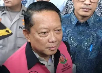 Febrie Adriansyah menjelang sidang perkara dugaan pemerasan dan TPPU