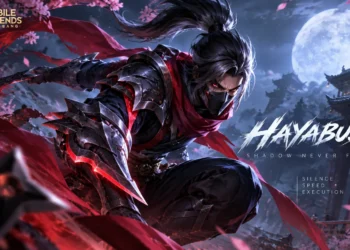 Artwork Hayabusa Mobile Legends dengan kostum ninja hitam, pedang tajam, dan efek energi merah.
