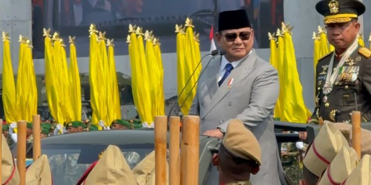 Presiden Prabowo Subianto saat menjadi inspektur upacara HUT ke-81 TNI