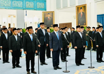 Pelantikan menteri dan wakil menteri Kabinet Merah Putih di Istana Negara pada 1 Oktober 2026