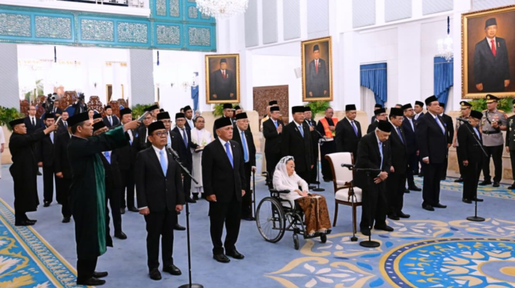 Pelantikan jajaran Dewan Pertimbangan Presiden di Istana Negara