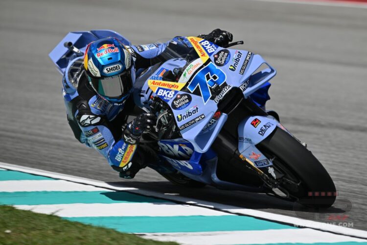 Alex Marquez mengendarai motor Ducati Gresini bernomor 73 di lintasan