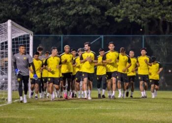 Pemain timnas Malaysia menjalani latihan bersama