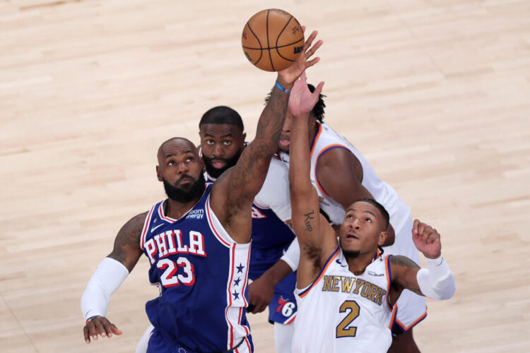 LeBron James bawa 76ers kalahkan juara bertahan Knicks 98-93 (Bulatantimes//Getty Images)