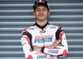 Veda Ega Pratama mengenakan baju balap Honda Team Asia